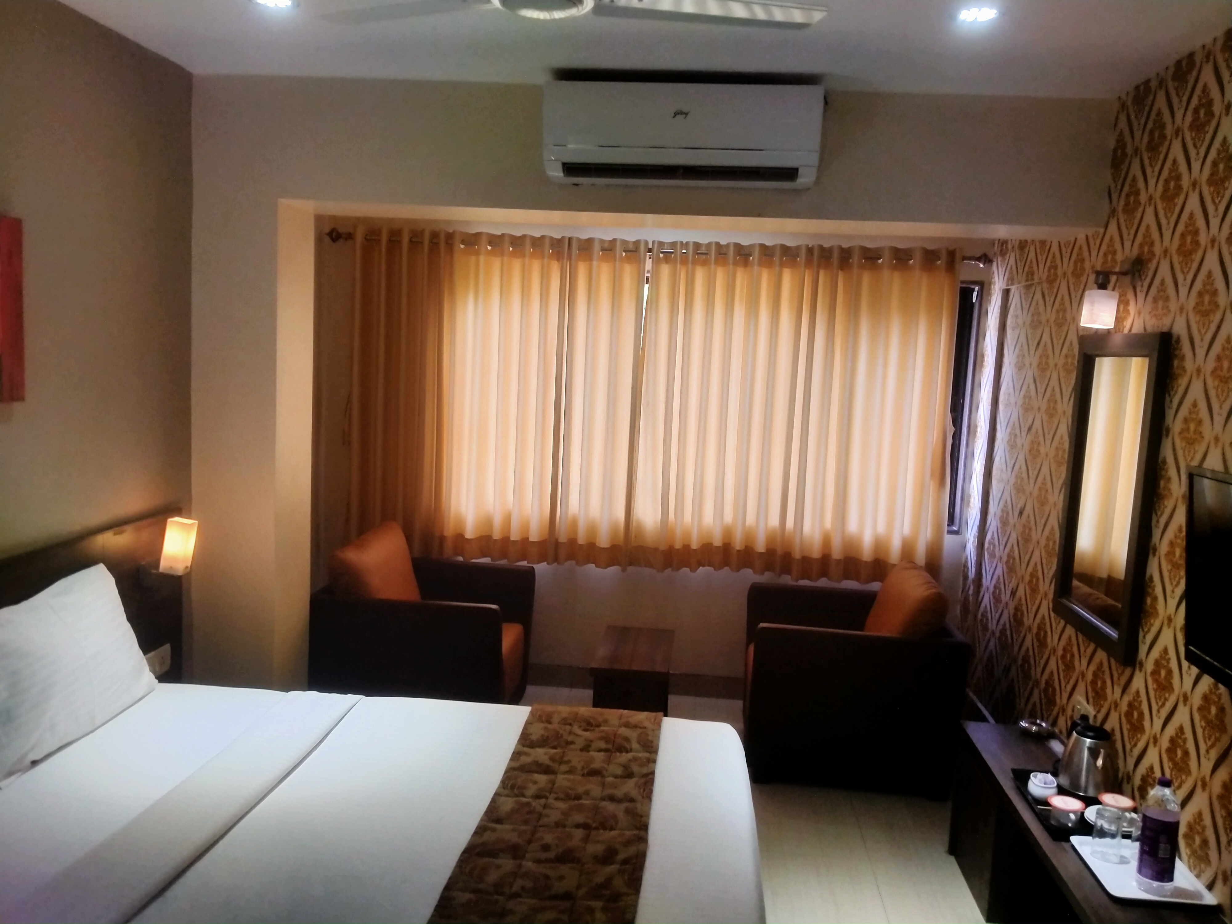 Family Room gallery image